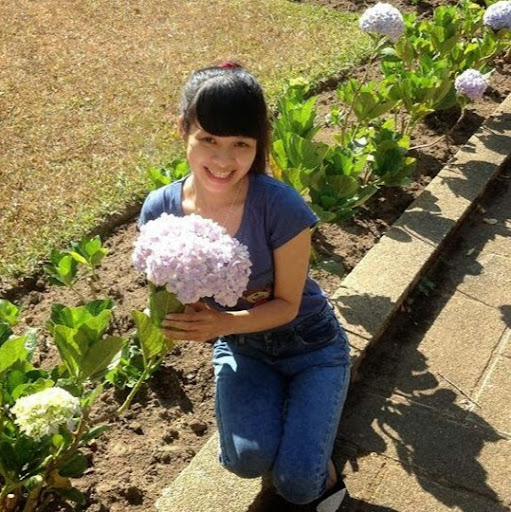 Phung Nguyen Photo 17