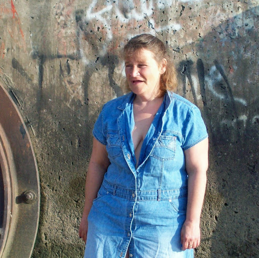Alice Myers Photo 20