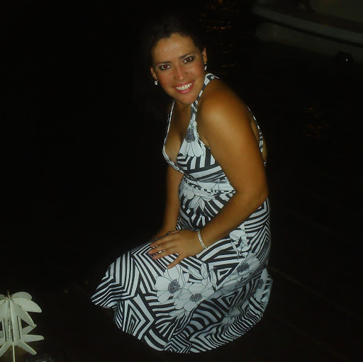Priscila Leite Photo 10