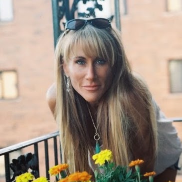 Robyn Frank Photo 32