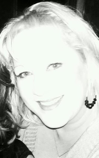 Kimberly Winters Photo 17