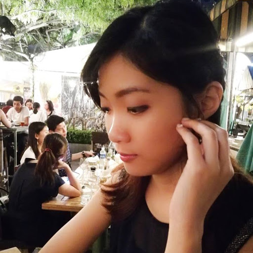 Ying Lee Photo 7