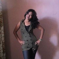 Divya Agarwal Photo 11