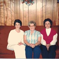 Carolyn Carr Photo 22