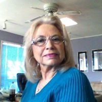 Carolyn Garrett Photo 29