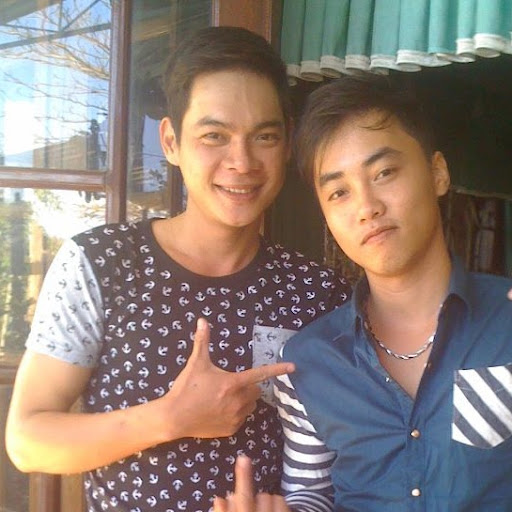 Dong Lee Photo 34