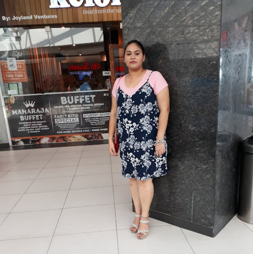 Komal Kaur Photo 21