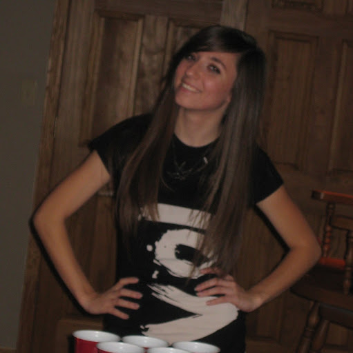 Alyssa Thompson Photo 33