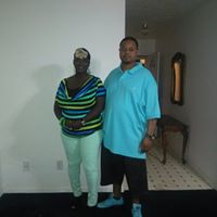 Robert Gladys Photo 3
