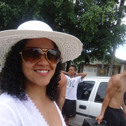 Angela Silva Photo 8