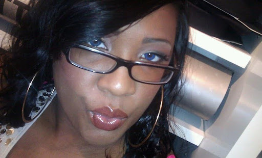 Erika Moore Photo 25
