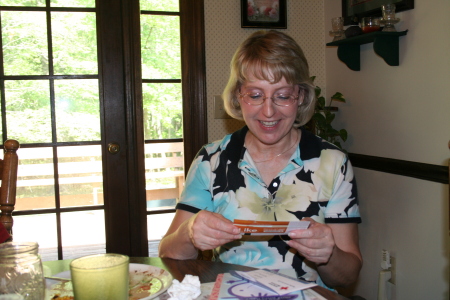 Joan Lee Photo 29