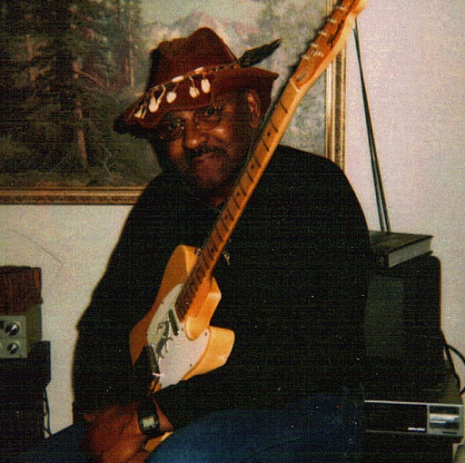 Willie Lee Photo 37