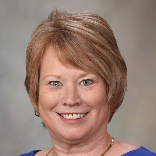 Linda Armstrong Photo 29
