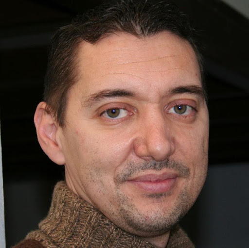 Francisco Reyes Photo 32