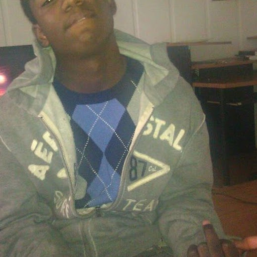 Moses Simmons Photo 22