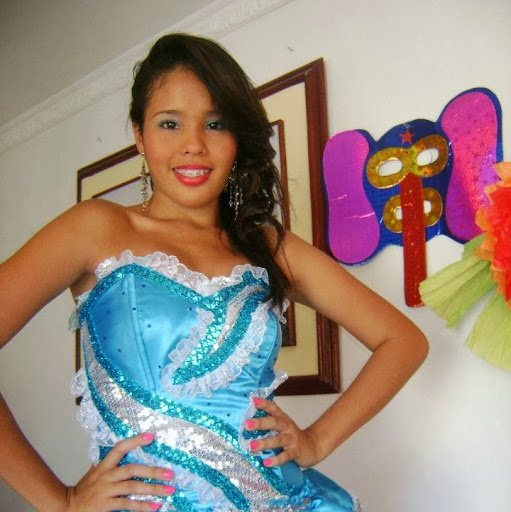 Edith Robles Photo 19