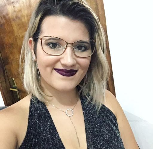 Erika Prado Photo 13