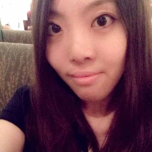 Yvonne Ang Photo 2