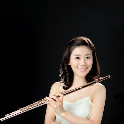 Lucy Cho Photo 17