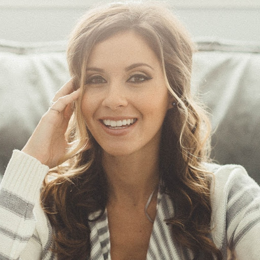 Jessica Anderson Photo 36