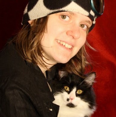 Devon Howe Photo 6