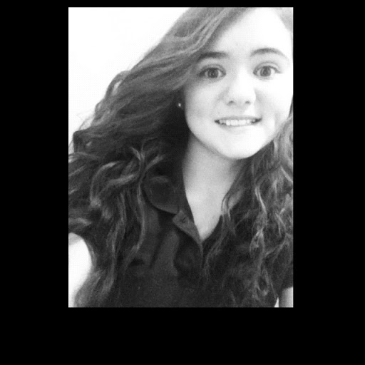 Alyssa Calhoun Photo 15