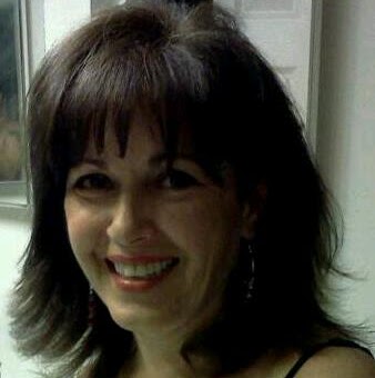 Anne Gonzalez Photo 24