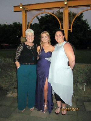 Carley Cunningham Photo 10