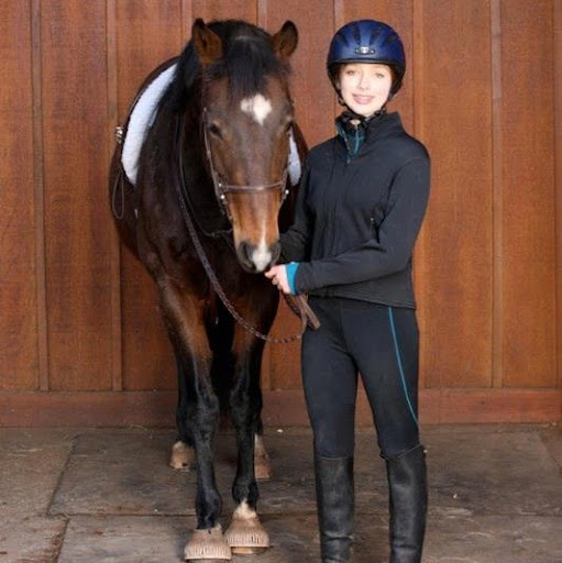 Julia Donahue Photo 19