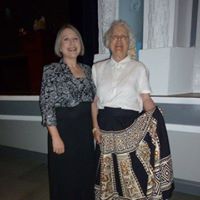 Elizabeth Allen Photo 55