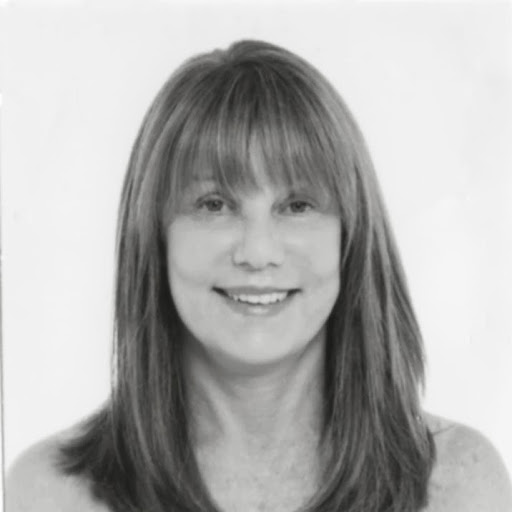 Elizabeth Cox Photo 23
