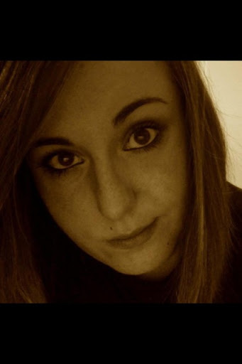 Anna Vinci Photo 7