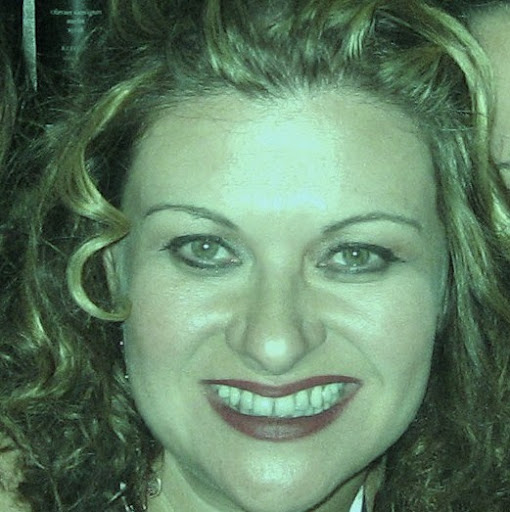 Julie Lucas Photo 34