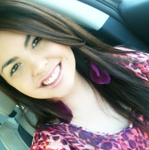 Elizabeth Gallegos Photo 32