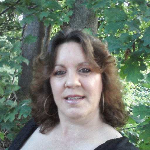 Yvette Davis Photo 23