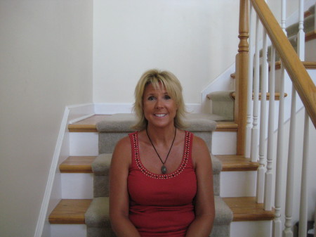 Julie Loomis Photo 29