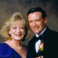Linda Lavender Photo 27