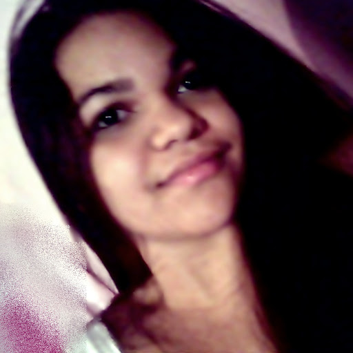 Simone Barreto Photo 8