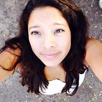 Sandra Gomez Photo 25