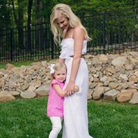 Laura Hollar Photo 20