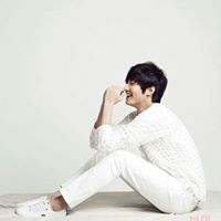 Elia Lee Photo 13
