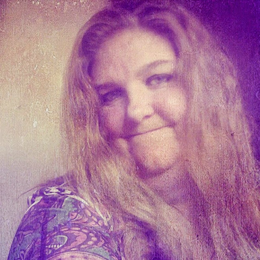 Veronica Larson Photo 23