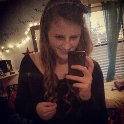 Lyndsey Lee Photo 25