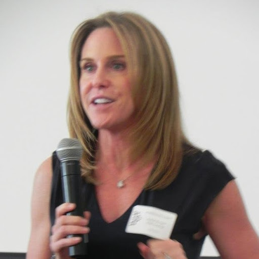 Robyn Barrett Photo 13