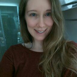 Amy Williamson Photo 41