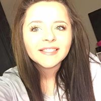 Lydia Dean Photo 6