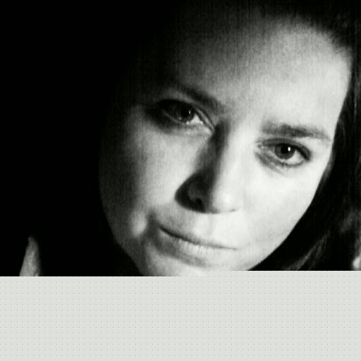 Lara Catton Photo 3