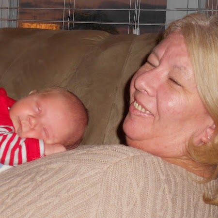 Belinda Moore Photo 41