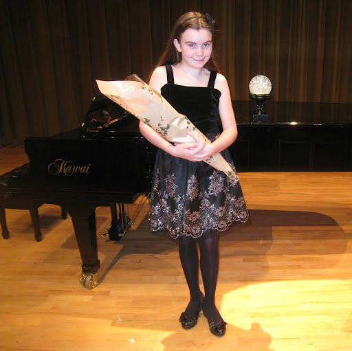 Rebecca Stone Photo 34